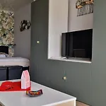 L'hacienda Grau Du Roi Cosy 4 Pers Avec Piscine Dans Calme Belle Terrasse Coin Nuit Separe A 200 M De La