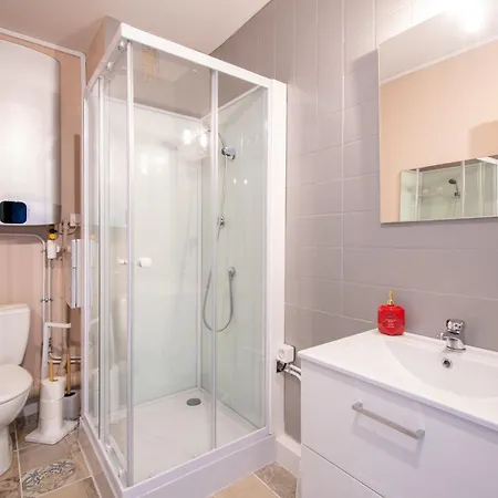 Apartment L'hacienda Grau Du Roi Cosy 4 Pers Avec Piscine Dans Calme Belle Terrasse Coin Nuit Separe A 200 M De La *